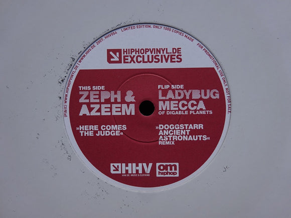 Zeph & Azeem / Ladybug Mecca ‎– Here Comes The Judge / Doggstarr (Remix) (7